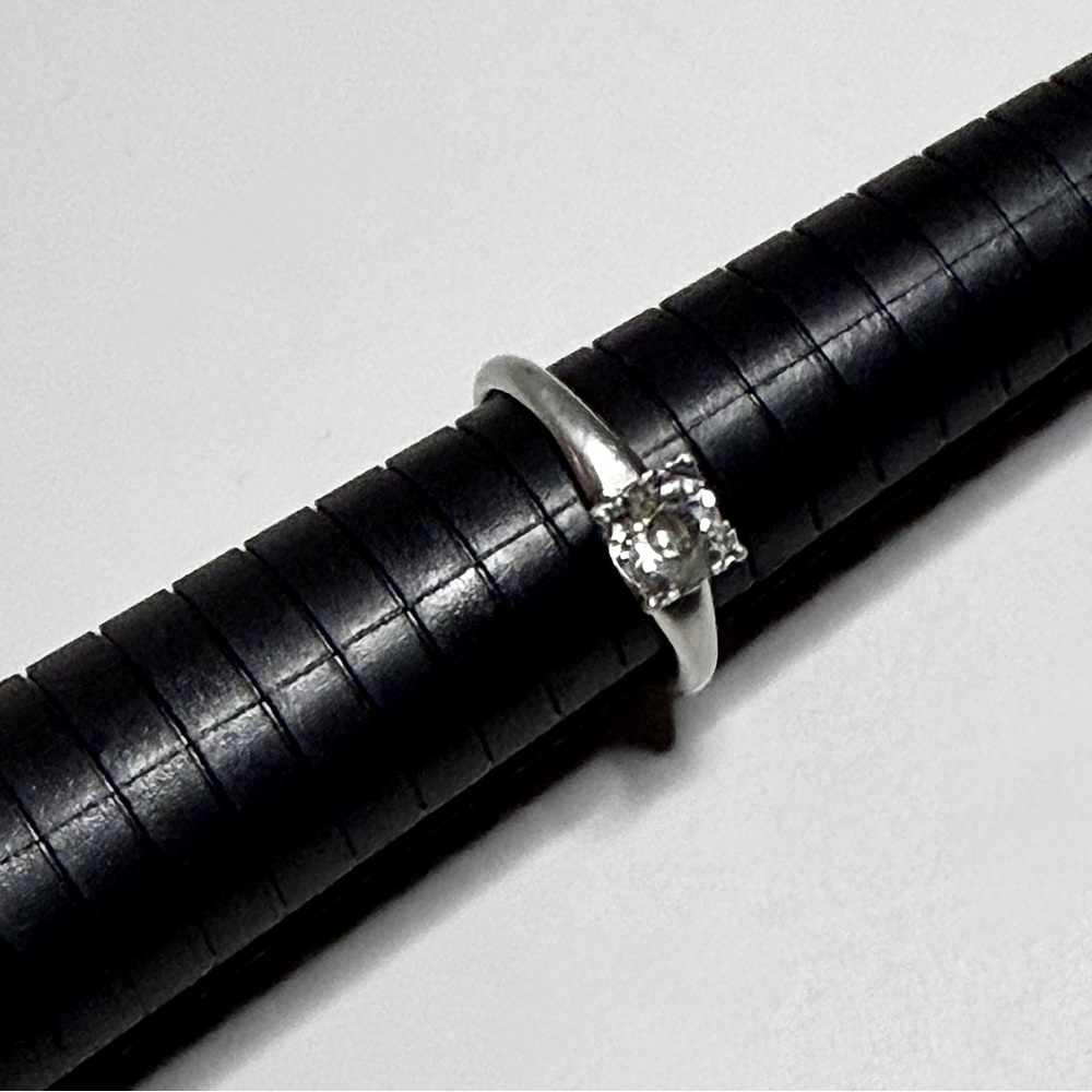 Sterling Silver Ring With Clear Solitaire Gemston… - image 5